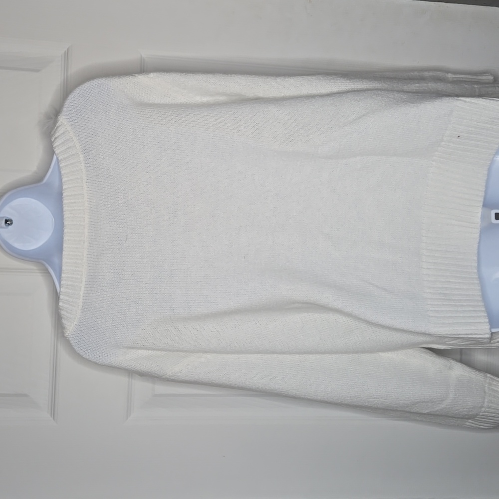 White Soft Sweater Furry Collar 1X - Picture 4 of 7